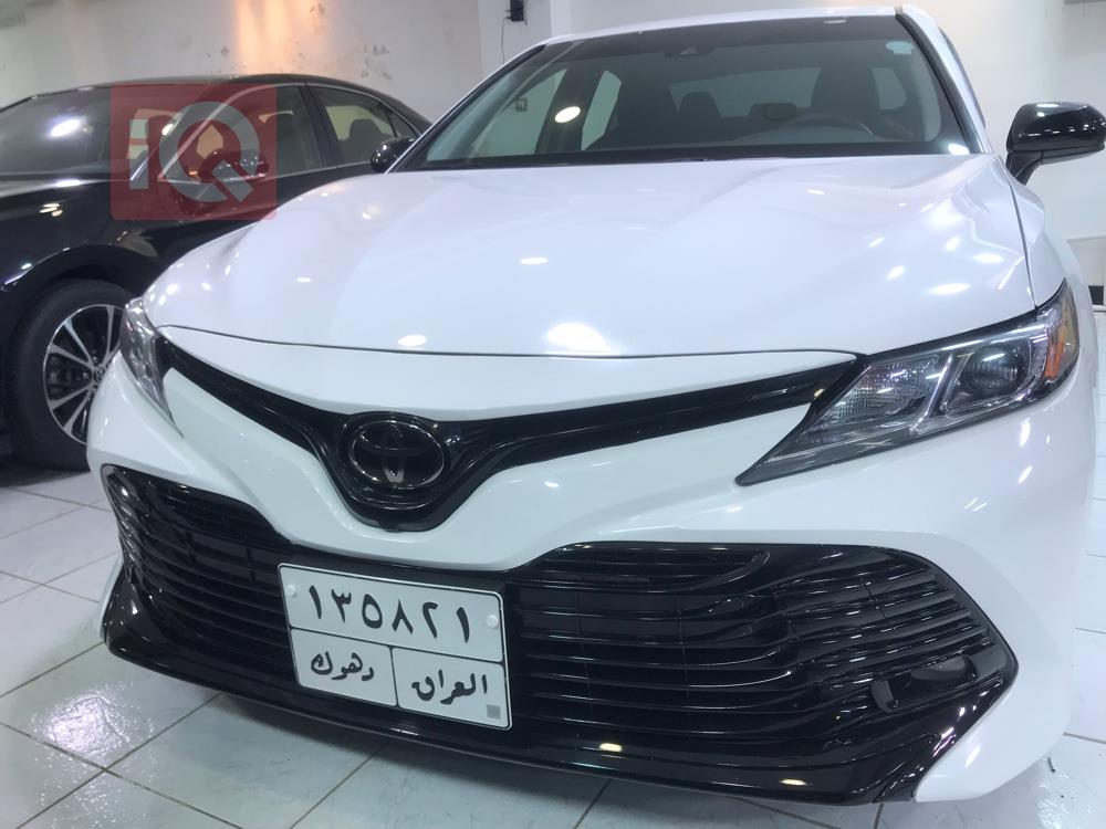 تۆیۆتا کامری